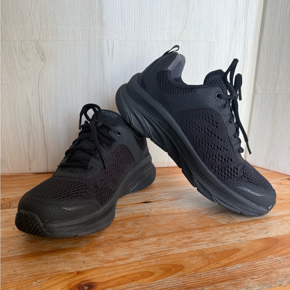 Skechers Work Relaxed Fit Black Deluxe Walker Shoes Slip Resist Men’s 8.5 EUC